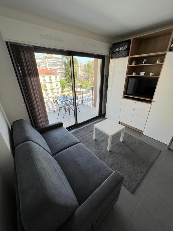 Appartement Tout Equipe Centre Ville Мантон Екстер'єр фото