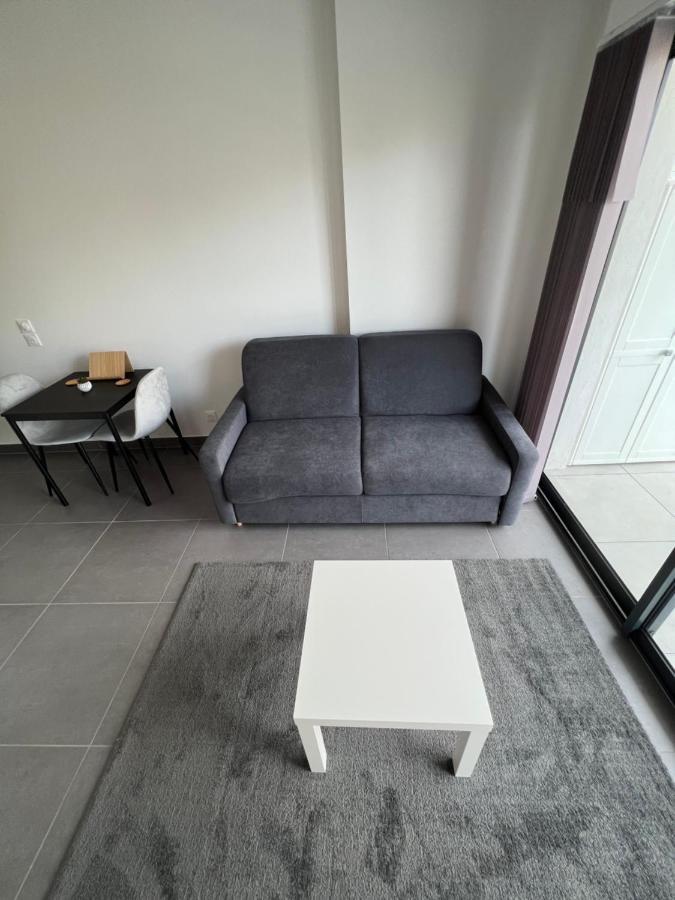 Appartement Tout Equipe Centre Ville Мантон Екстер'єр фото